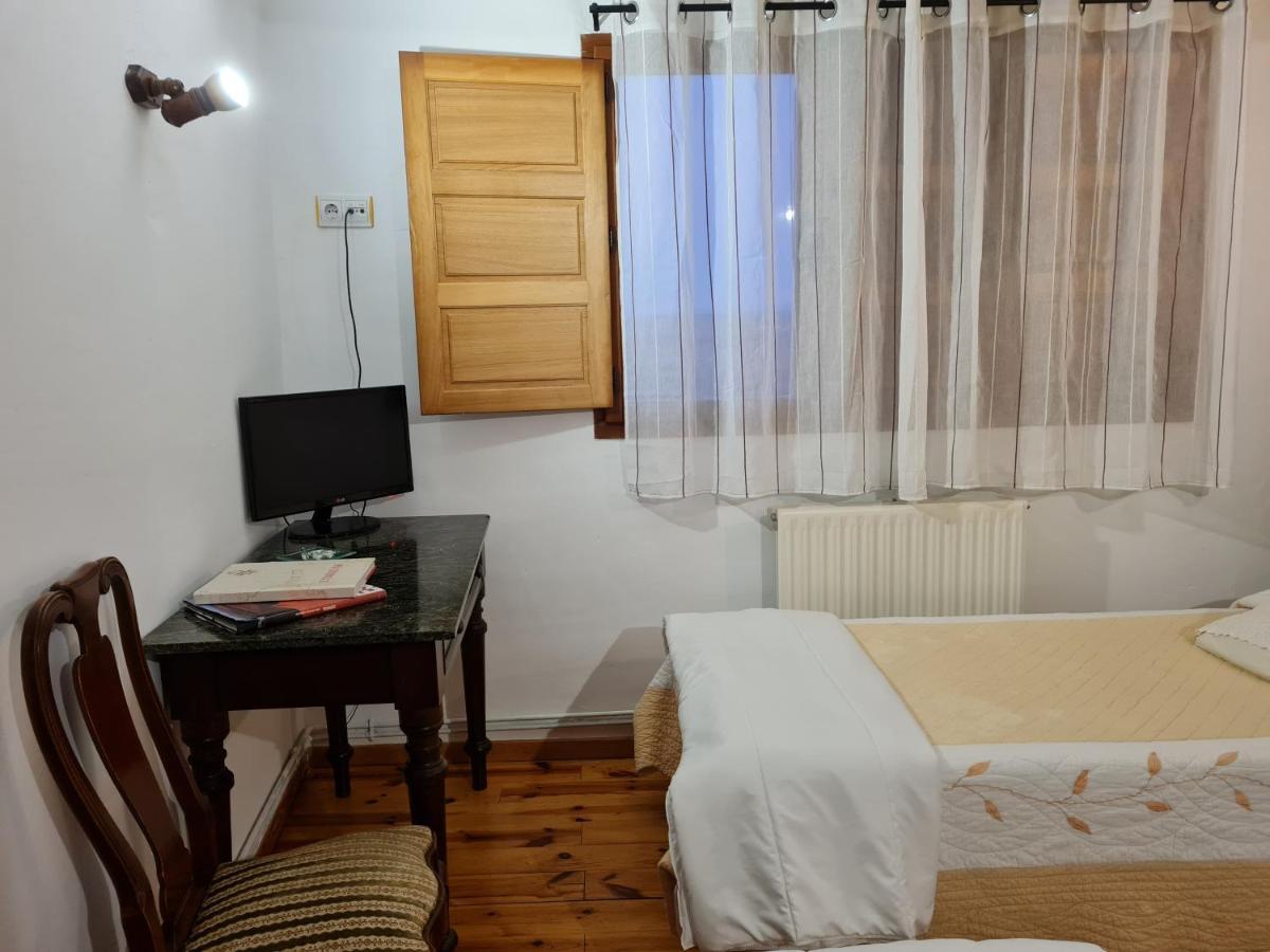 Restaurante Hotel Rural Papasol 阿塔普埃尔卡 外观 照片